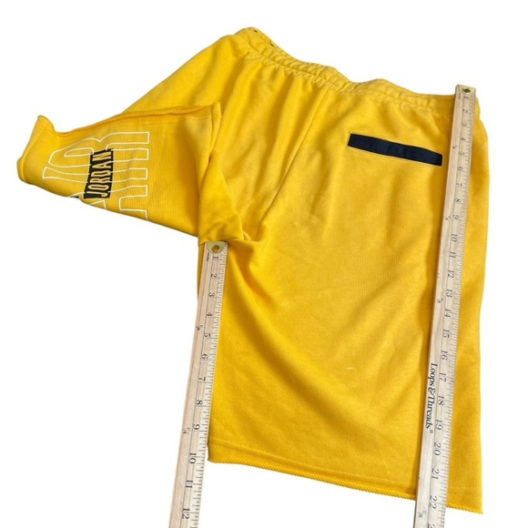 Nike Air Jordan Jumpman Air Fleece Men’s Size: Medium Color: Yellow - Picture 3 of 7